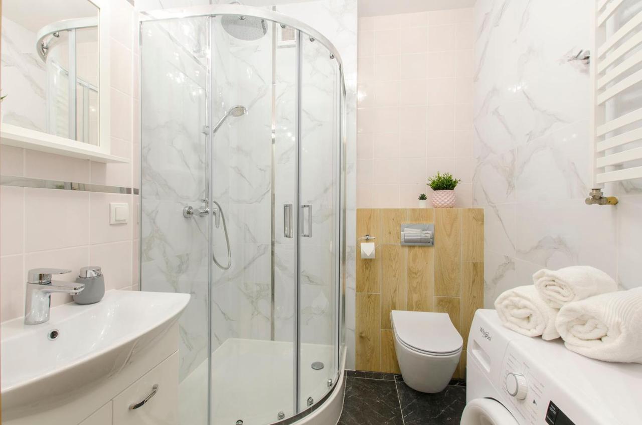 Aparthouse Deluxe Лодз Екстериор снимка