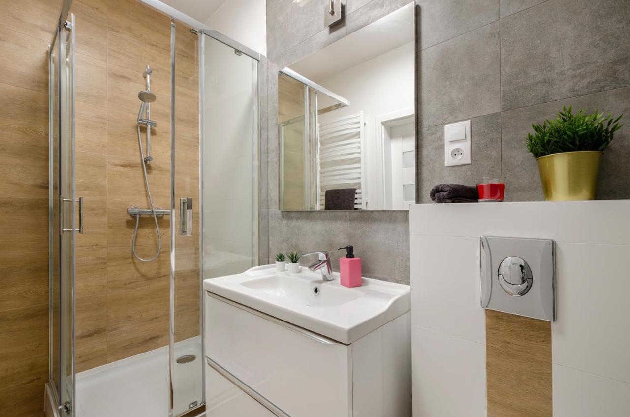 Aparthouse Deluxe Лодз Екстериор снимка